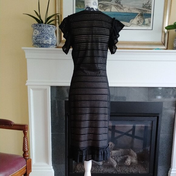 Black Lace Bodycon Dress with Ruffled Sleeves and hem - Picture 4 of 10